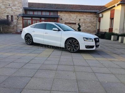 AUDI A5 3.0 TDI DPF quattro S-tronic