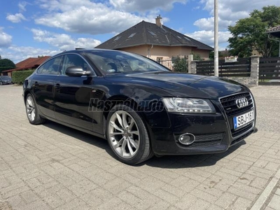 AUDI A5 3.0 TDI DPF quattro S-tronic S-Line