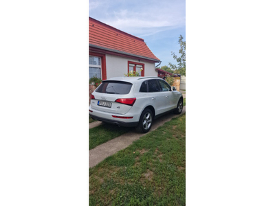 AUDI Q5 3.0 TDI quattro S-tronic