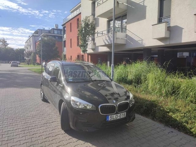 BMW 218i Advantage