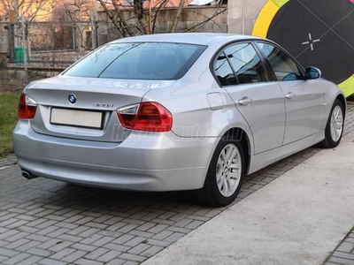 BMW 320d (Automata) /DIG KLÍMA!BŐR BELSÖ!16ALU!HIFI!8XLÉGZSÁK!ÖSZES KULCS!SZERVIZKÖNYV!ROZSDAMENTES!