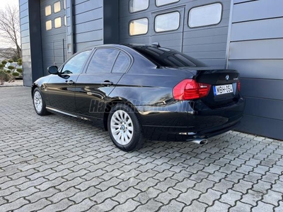 BMW 320d SZERVIZKÖNYV / NAVI / XENON / TEMPOMAT / ÜLÉSFŰTÉS