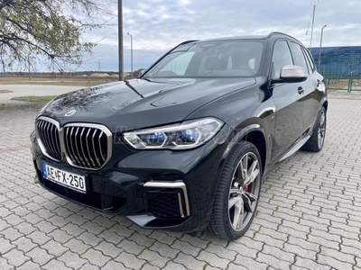 BMW X5 M50i (Automata) ÚJ. ÁFÁ-s. Légrugó. Összkerékkormányzás. Garanciális. Magyar. 1 Tulaj. Sérülésme