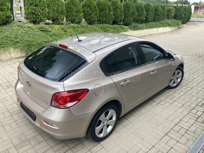 CHEVROLET CRUZE 1.6 LS Plus 153000KM SZERVIZKÖNYV FACELIFT