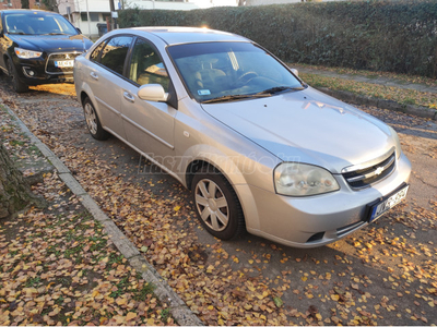 CHEVROLET LACETTI 1.4 16V Elite AC