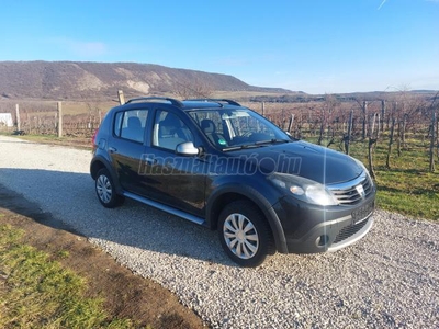 DACIA SANDERO 1.6 Stepway