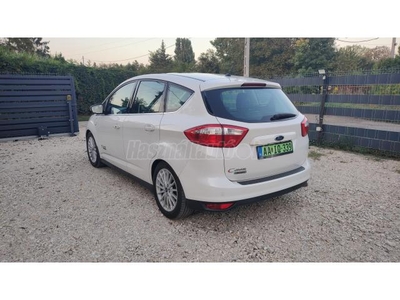 FORD C-MAX 2.0 Energi plug-in hybrid eCVT 185 Le. 118000 Km. gyöngyház metál fehér. Km listával. zöld rendszámos. 4 évszak