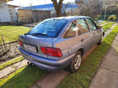 FORD ESCORT 1.4 CLX