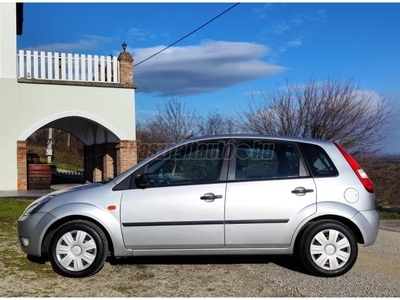 FORD FIESTA 1.3 Comfort KLÍMA - FRISS MŰSZAKI VIZSGA - TÉLI-NYÁRI KERÉK- AUTÓBESZÁMÍTÁS