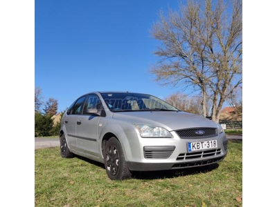 FORD FOCUS 1.4 Ambiente