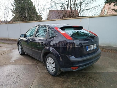 FORD FOCUS 1.4 Trend