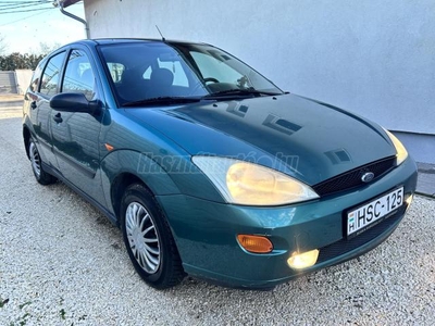 FORD FOCUS 1.4 Trend KÖLTSÉGMENTES ÁLLAPOT-KLÍMA-VALÓS KM FUTÁS-FRISSEN SZERVIZELT!