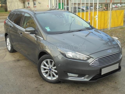 FORD FOCUS 1.5 TDCI Titanium VÉGIG FORDBAN FRISSEN SZERVIZELT!!!!!!