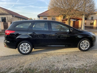 FORD FOCUS 1.5 TDCI Trend Garantált km! Végig vezetett szervizkönyv!