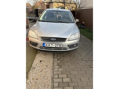 FORD FOCUS 1.6 Collection