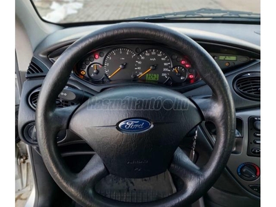 FORD FOCUS 1.6 Fresh