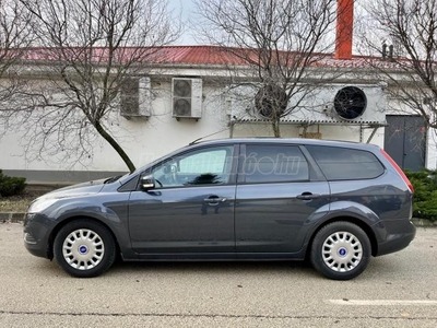 FORD FOCUS 1.6 TDCi ECOnetic II NAVI-MULTIMÉDIA-VEZ.SZERVIZKÖNYV-FRISS SZERVIZ-SZÉP ÁLLAPOT!