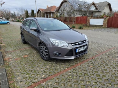 FORD FOCUS 1.6 Ti-VCT Champions