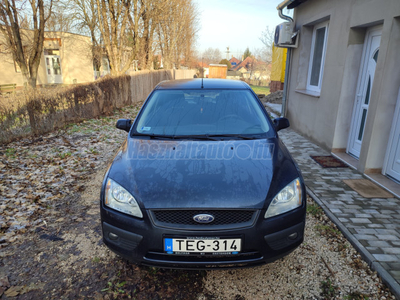 FORD FOCUS 1.6 Trend