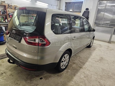 FORD GALAXY 2.2 TDCi Trend DPF [7 személy]