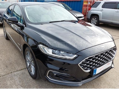 FORD MONDEO 2.0 FHEV Vignale eCVT FACELIFT-TELJES EXTRÁS VIGNALE. GARANTÁLT KM FUTÁSSAL