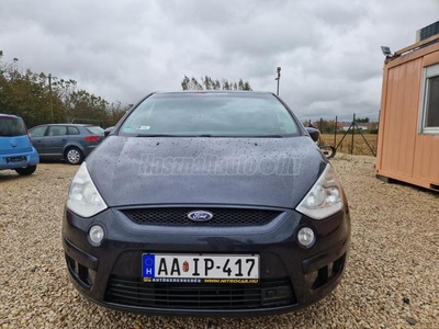 FORD S-MAX 2.0 FFV Titanium SZERVIZKÖNYV!