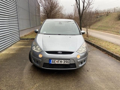 FORD S-MAX 2.0 TDCi Titanium 7szem.digit klíma.140ps.6seb.váltó