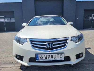 HONDA ACCORD 2.0 Lifestyle 158.000KM!!!VEZETETT SZERVÍZKÖNYV!!!GYÖNGYHÁZFEHÉR!!!KITŰNŐ ÁLLAPOTBAN!!!