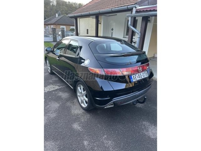 HONDA CIVIC 2.2 CTDi Sport Megkímélt!/Szervízkönyves!/Tempomat!/Tolatóradar!/Vonóhorog!/Friss műszaki!