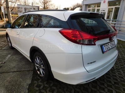 HONDA CIVIC Tourer 1.8 Comfort Garantált 44.000 Km! Fehér metál!