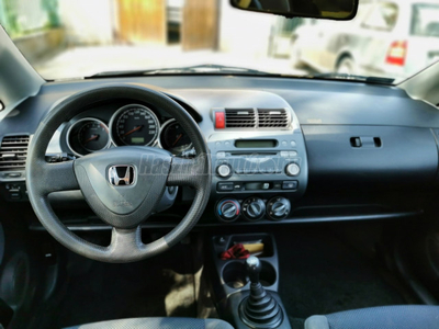 HONDA JAZZ 1.4 LS