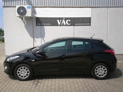 HYUNDAI I30 1.4i Comfort 88000KM