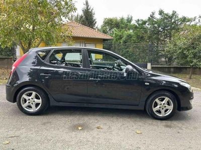 HYUNDAI I30 1.6 CRDi LP Classic Magyar rendszámos azonnal vihető !