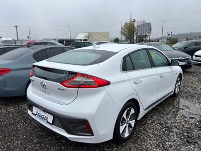 HYUNDAI IONIQ electric Premium (Automata) 51.000km. Hőszivattyú. Navi. LED. Kamer. Memória