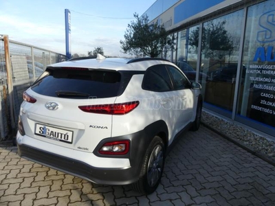 HYUNDAI KONA EV 64kWh Premium Head Up.Kamera.Krell.D.KLima.Űl.Fű.PDC.Navi