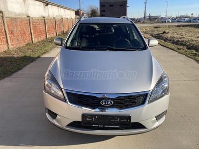 KIA CEE'D 1.6 CRDi ecoDynamic / vonóhorog! SZÉP!