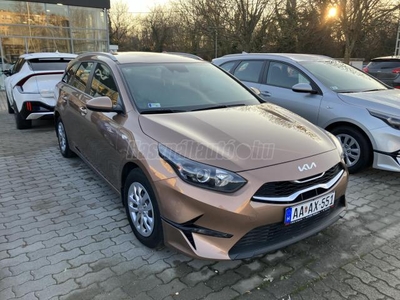 KIA CEE'D Ceed SW 1.0 T-GDI Silver MY22-es modell. Magyar. Szervizkönyv. Kamera. Áfás