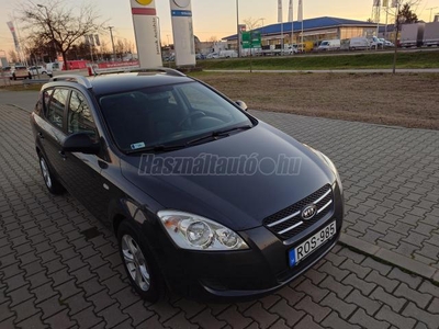 KIA CEE'D SW 1.6 CRDI EX LIMITED 90LE /SZERVIZKÖNYV/ESP/