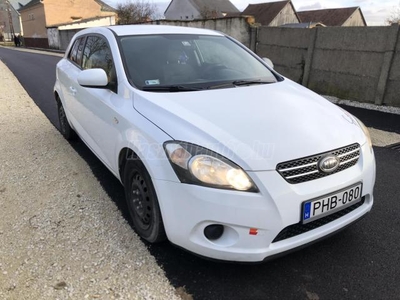 KIA PRO CEE'D 1.4 EX EURO5