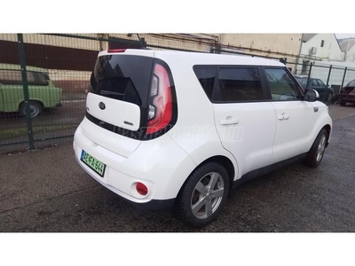 KIA SOUL EV CVT