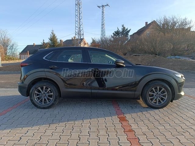 MAZDA CX-30 1.8 D Skyactive Plus 360 kamera.Kormány és ülésfűtés.Vonóhorog.1 év garancia