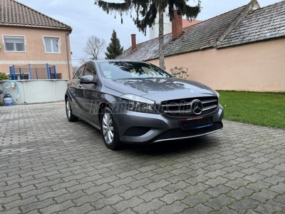 MERCEDES-BENZ A 180 (BlueEFFICIENCY)