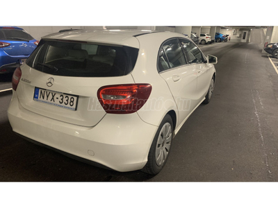 MERCEDES-BENZ A 200 d