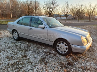 MERCEDES-BENZ E 200 Classic