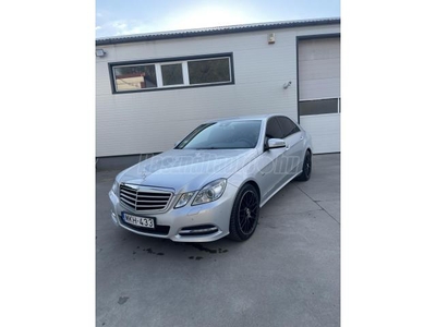 MERCEDES-BENZ E 220 CDI BlueEFFICIENCY Avantgarde