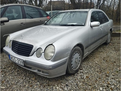 MERCEDES-BENZ E 220 CDI Classic (Automata) Kifogástalan motorral. jó állapotban. friss műszakival