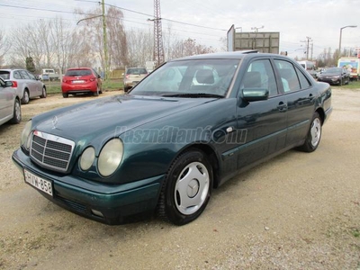 MERCEDES-BENZ E 290 TD Classic