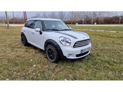 MINI COUNTRYMAN Cooper1.6 D Cooper D