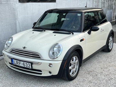 MINI MINI Cooper 1.6 CVT Panoráma tető!!! Bőr ülés!!! Automataváltó!!!