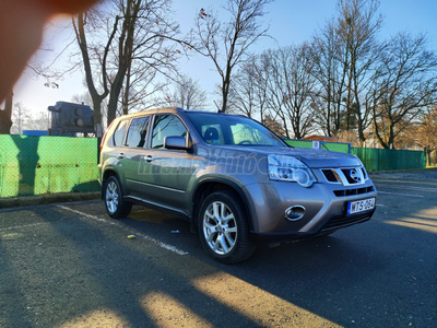 NISSAN X-TRAIL 2.0 dCi SE